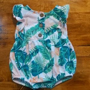 Ruffled Sleeveless Romper size 6-9M